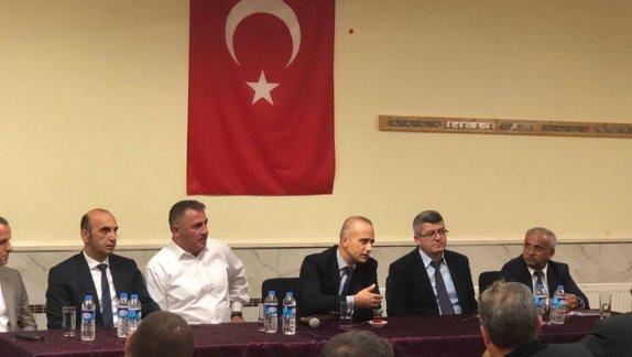 Başkonsolos B. Ceyhun Erciyes, Eğitim Ataşesi Prof. Dr. Mustafa Gençer ve konsolosluk çalışanları ile birlikte DİTİB Wesseling Derneğini ziyaret etmiştir. 